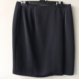 Butlers & Bass Women's Black Skirt